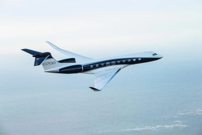 Elon Musk’s New $80 Million Private Jet Gulfstream G700 – Private Jet Clubs